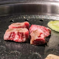 四時輕燒肉概念屋