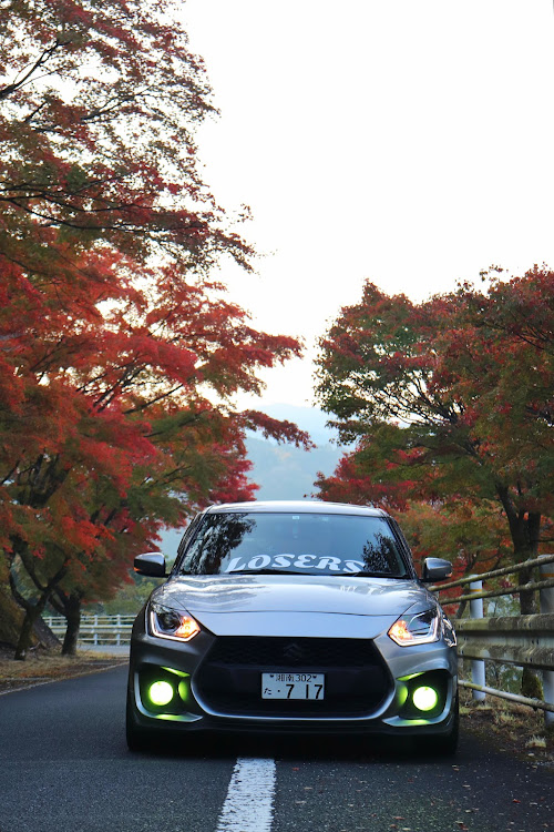 スイフトスポーツのZC33S・丹沢湖・写活の秋・紅葉に関するカスタム事例の投稿画像2枚目