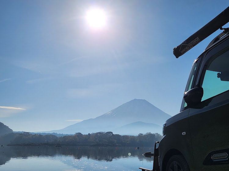 タントの精進湖と富士山と愛車に関するカスタム事例の投稿画像1枚目