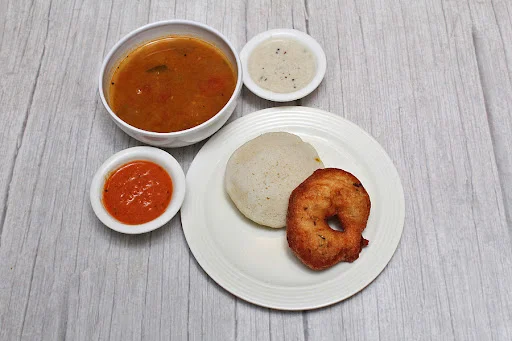 Idli Vada Combo [1 Piece Each]