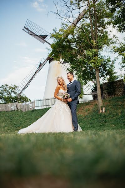 Jurufoto perkahwinan Varga Péter (veszpremwedding). Foto pada 23 Mei 2023