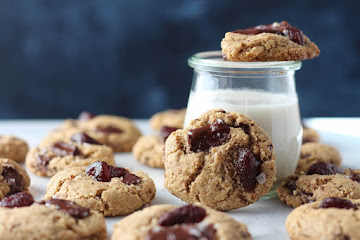 Strawberry Dark Chocolate Chunk Cookies