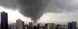 Tornado that recently hit Manila (RADYO INQUIRER FILE PHOTO/PHOTO GRAB FROM KAREN MADRIGAL)