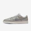 dunk low se metallic silver/sail/white/metallic silver