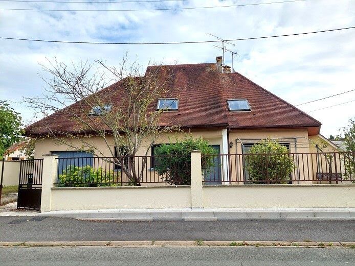 Vente maison 5 pièces 107 m² à Ozoir-la-ferriere (77330), 378 000 €