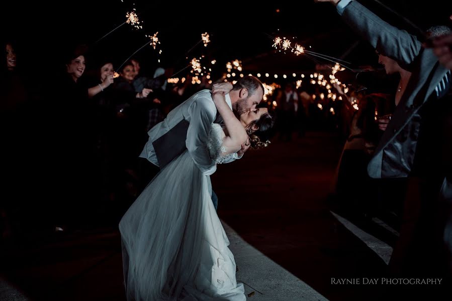 Fotógrafo de casamento Raynie Elizabeth Lawson (raynieelizabethl). Foto de 30 de dezembro 2019