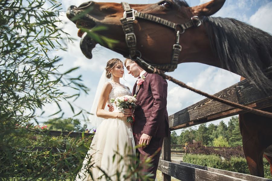 Fotógrafo de casamento Ekaterina Terzi (terzi). Foto de 7 de fevereiro 2020