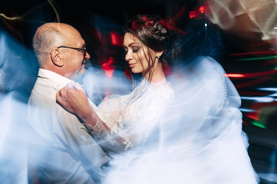 Photographe de mariage Aleksandr Kuimov (avenue). Photo du 18 octobre 2020