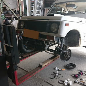 ジムニー JA11V