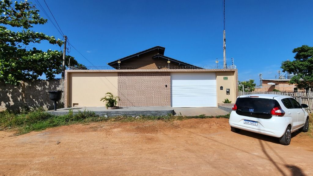 LINDÍSSIMA E MODERNA CASA DE 2 SUÍTES MASTER + 1 QUARTO NO BAIRRO PEDRA PINTADA