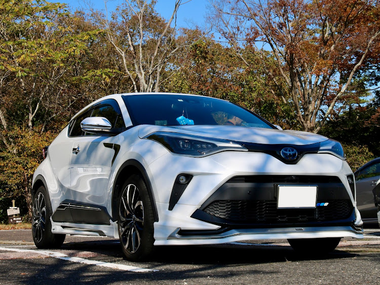 C-HRのcorolla & c-hr collabo meeting・仲間に感謝✨・図鑑投稿・納車から５年・誕生日投稿に関するカスタム事例の投稿画像24枚目