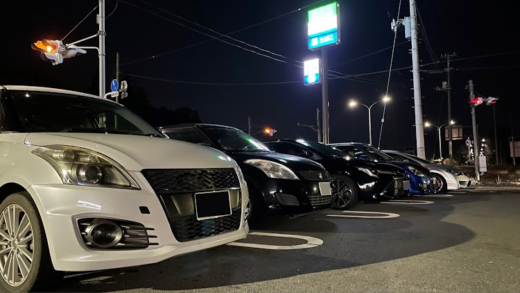 カローラスポーツのドライブ・カローラスポーツ・写真映え・車が好きな人と繋がりたい・寒すぎて死ぬに関するカスタム事例の投稿画像1枚目