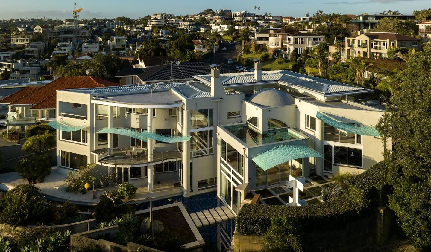 House with garden and terrace Auckland