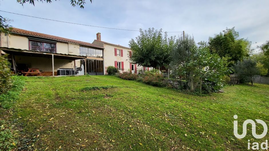 Vente maison 8 pièces 249 m² à Saint-Sigismond (85420), 447 000 €