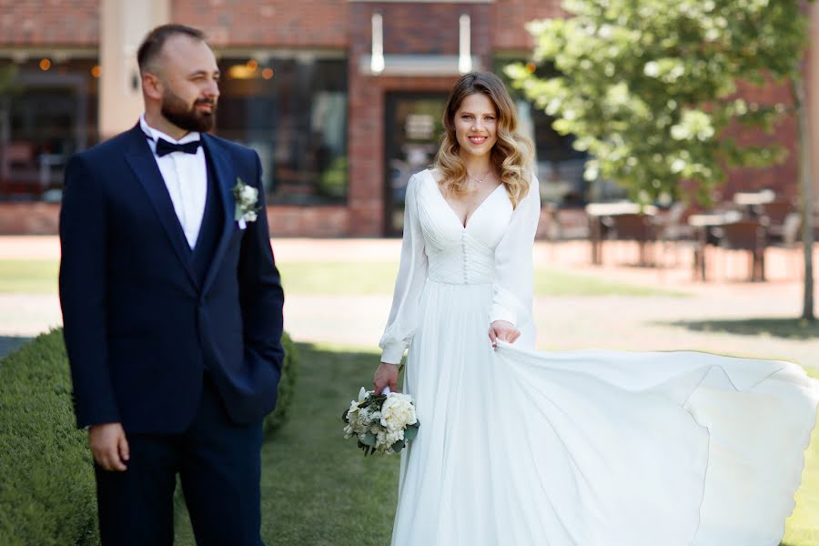 Fotógrafo de casamento Oksana Ryabovol (oksanariabovol). Foto de 18 de junho 2023