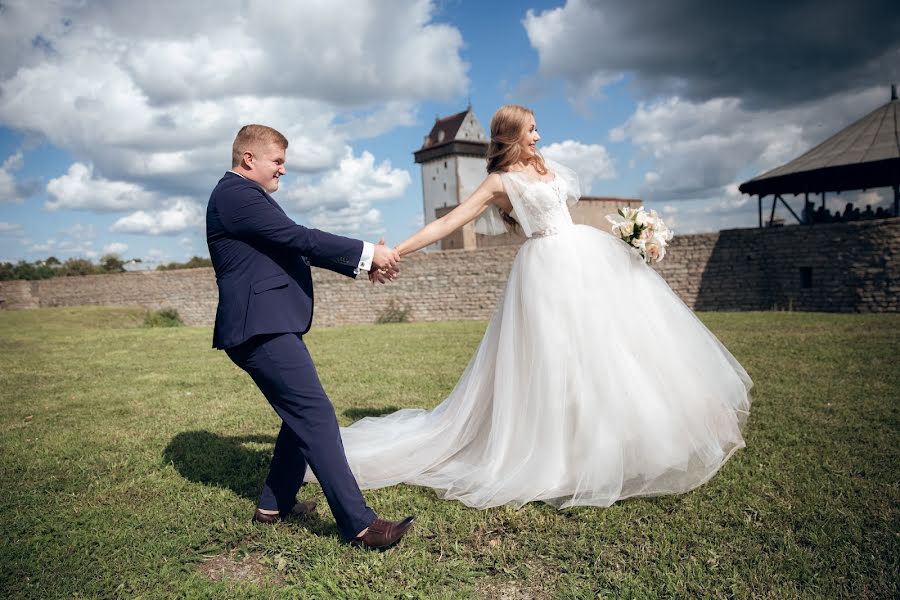 Svadobný fotograf Aleksandra Mets (aleksamphoto). Fotografia publikovaná 21. septembra 2019