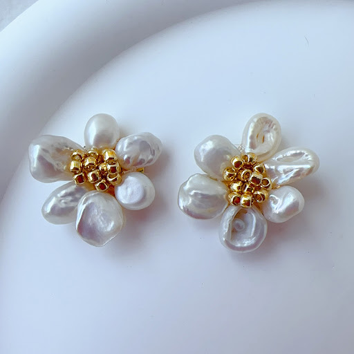 Title 5, Womens Natural Baroque Pearl Flower Earrings H...
