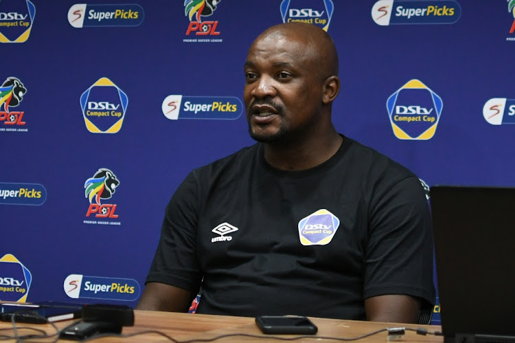 Lehlohonolo Seema, coach of Golden Arrows.