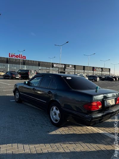 продам авто Mercedes E 300 E-klasse (W210) фото 3