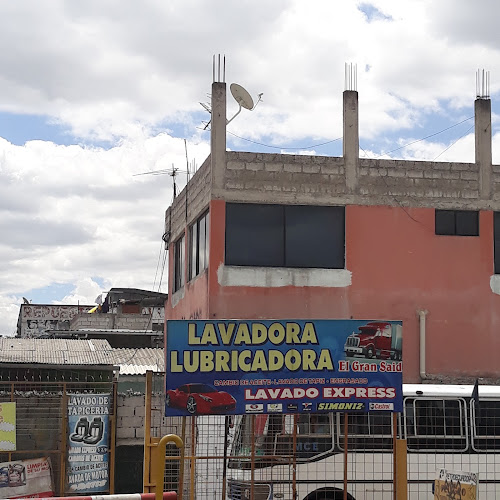 Opiniones de Lavadora & Lubricadora Lavado Express en Quito - Servicio de lavado de coches