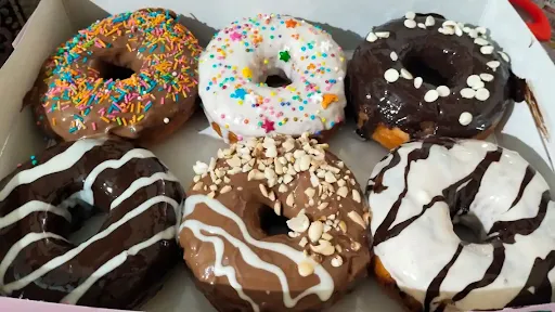 Assorted 6 Donuts Combo