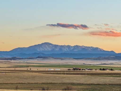 Rural landscape with snow-capped mountains - Prestige land for sale in Elizabeth