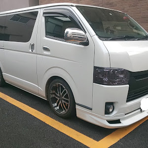 ハイエースバン TRH200V