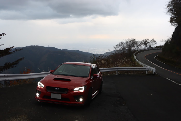 レヴォーグのドラレコ何使ってる？・ブレンボキャリパー・紅葉と愛車・伊吹山ドライブウェイに関するカスタム事例の投稿画像8枚目