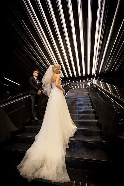 Wedding photographer Sergey Lesnikov (lesnik). Photo of 15 April 2014