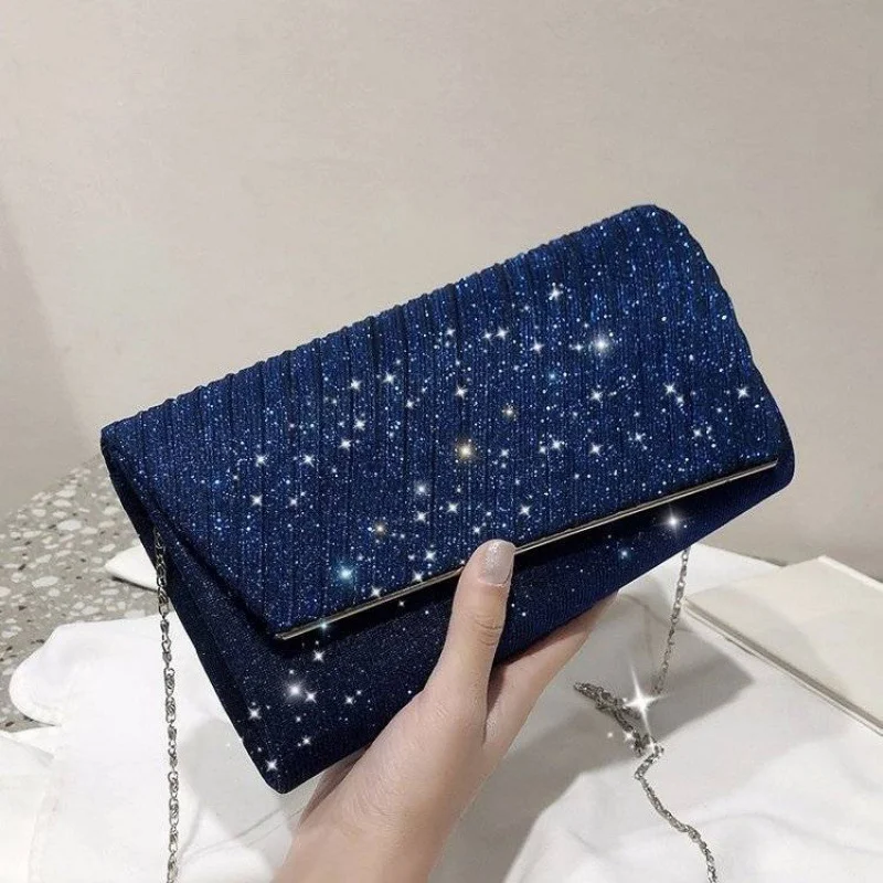 Eenvoudige en elegante damesschoudertas, perfect voor elke gelegenheid. Een tijdloos ontwerp om je essentials met stijl en comfort te dragen. Ideaal voor dagelijks gebruik.