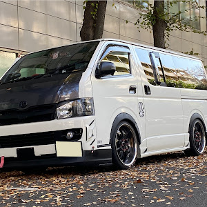 ハイエースバン TRH200V