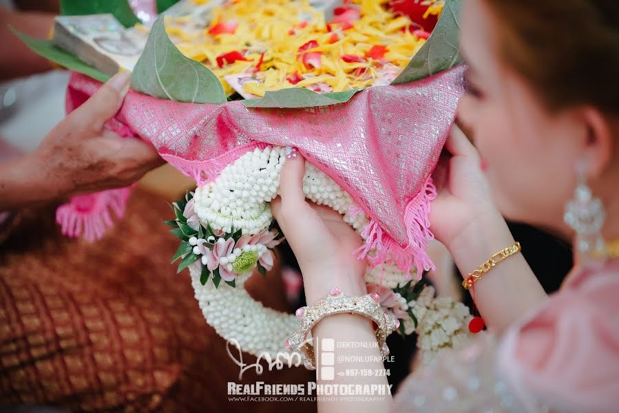 Fotógrafo de bodas Non Chotiwan (chotiwan). Foto del 8 de septiembre 2020