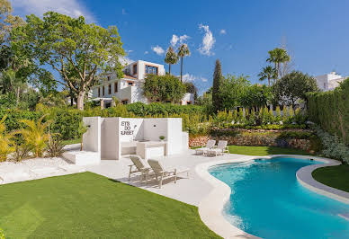 Villa avec piscine et jardin 3
