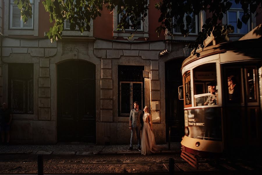 Fotógrafo de casamento Dasha Tebenikhina (tebenik). Foto de 22 de janeiro 2019