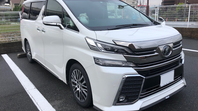ヴェルファイアの納車・イージリップ・サムライプロデュース・ユアーズに関するカスタム事例の投稿画像1枚目