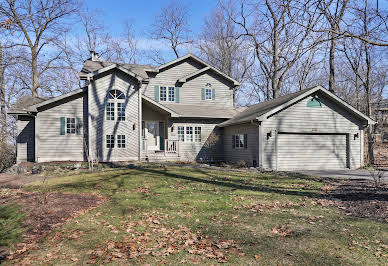 House with pool 3