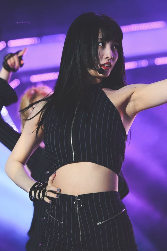 momo crop 15