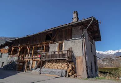 Maison avec jardin et terrasse 1