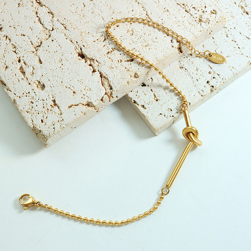 Title 6, Small Lucky Heart-shaped Knotted Bead Necklace ...