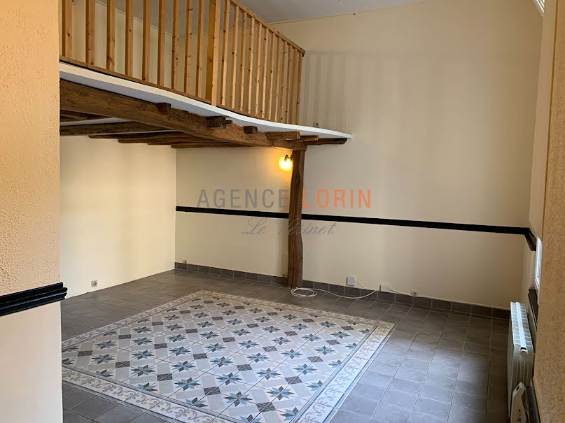 Location  appartement 1 pièce 26 m² à Le Vésinet (78110), 750 €