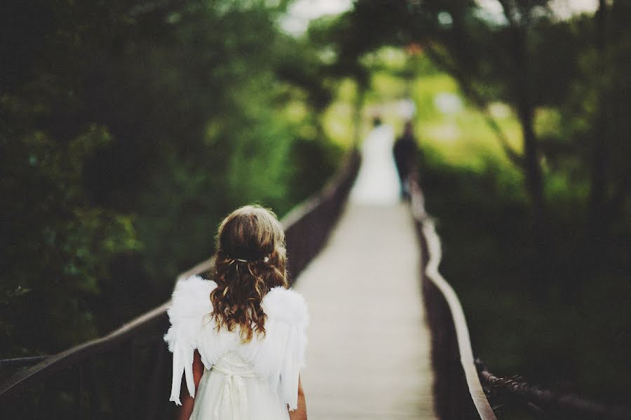 Fotógrafo de casamento Irina Donskova (irinadonskova). Foto de 3 de dezembro 2013