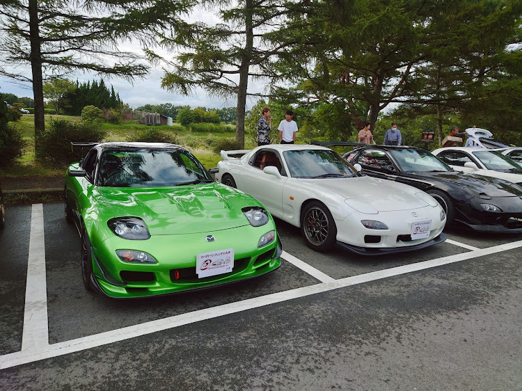 RX-7のFD3S・RX-7・九州ロータリーミーティング・瀬の本レストハウス・やまなみハイウェイに関するカスタム事例の投稿画像4枚目