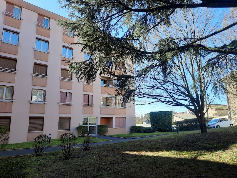 Vente appartement 2 pièces 60.46 m² à Thiers (63300), 60 000 €