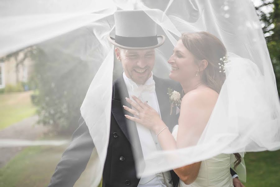 Fotógrafo de casamento Ollie Gyte (olliegytephoto). Foto de 2 de julho 2019