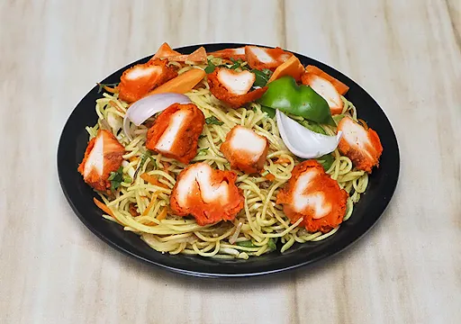 Chicken Haka Saka Chowmein