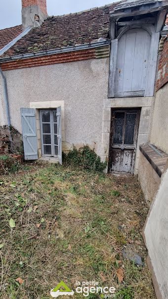 Vente maison 3 pièces 65 m² à Vierzon (18100), 33 000 €