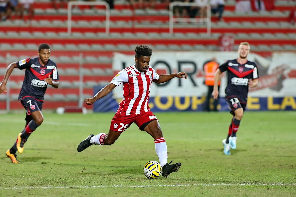 Les Francs-Borains attirent un attaquant de Ligue 2, international olympique américain