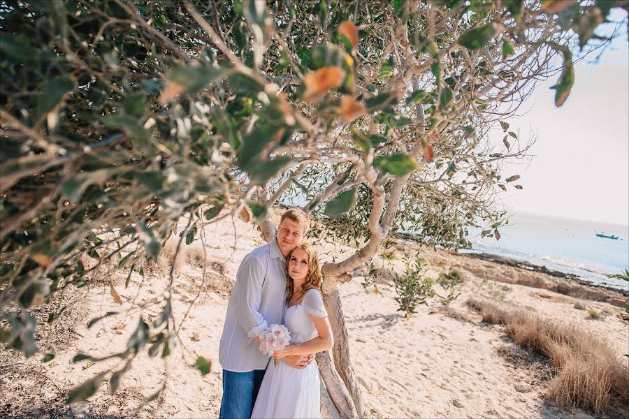 Wedding photographer Anastasiya Miroslavskaya (miroslavskaya). Photo of 25 February 2017