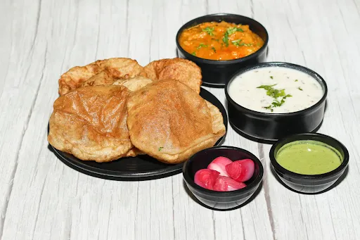 Kashifal(sweet) + Raita + Poori(5pcs)