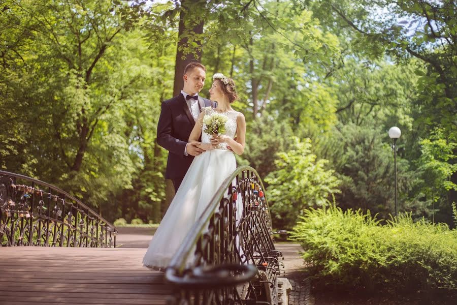 Fotógrafo de casamento Paula Obolewicz (foxphotopl). Foto de 25 de fevereiro 2020